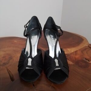 NIB Michaelangelo Whitley Black Wedge Sandals Wedding Cocktail Formal - 8.5